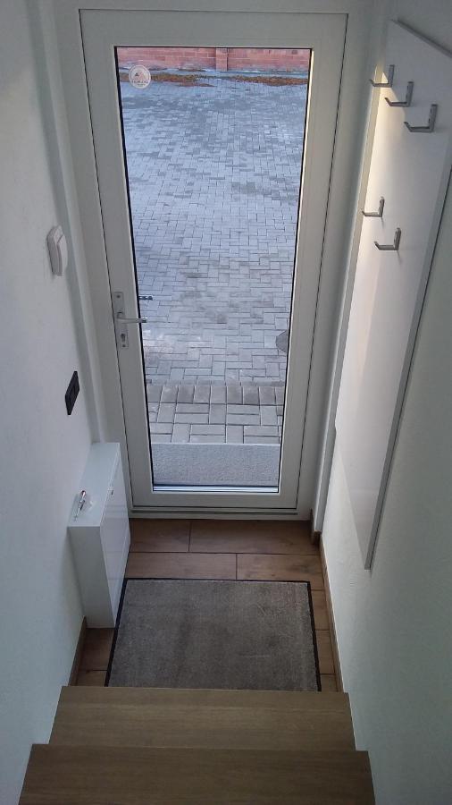 New J&R Apartment Near Girstutis, Free Private Parking & Self Check-In Kaunas Exterior foto