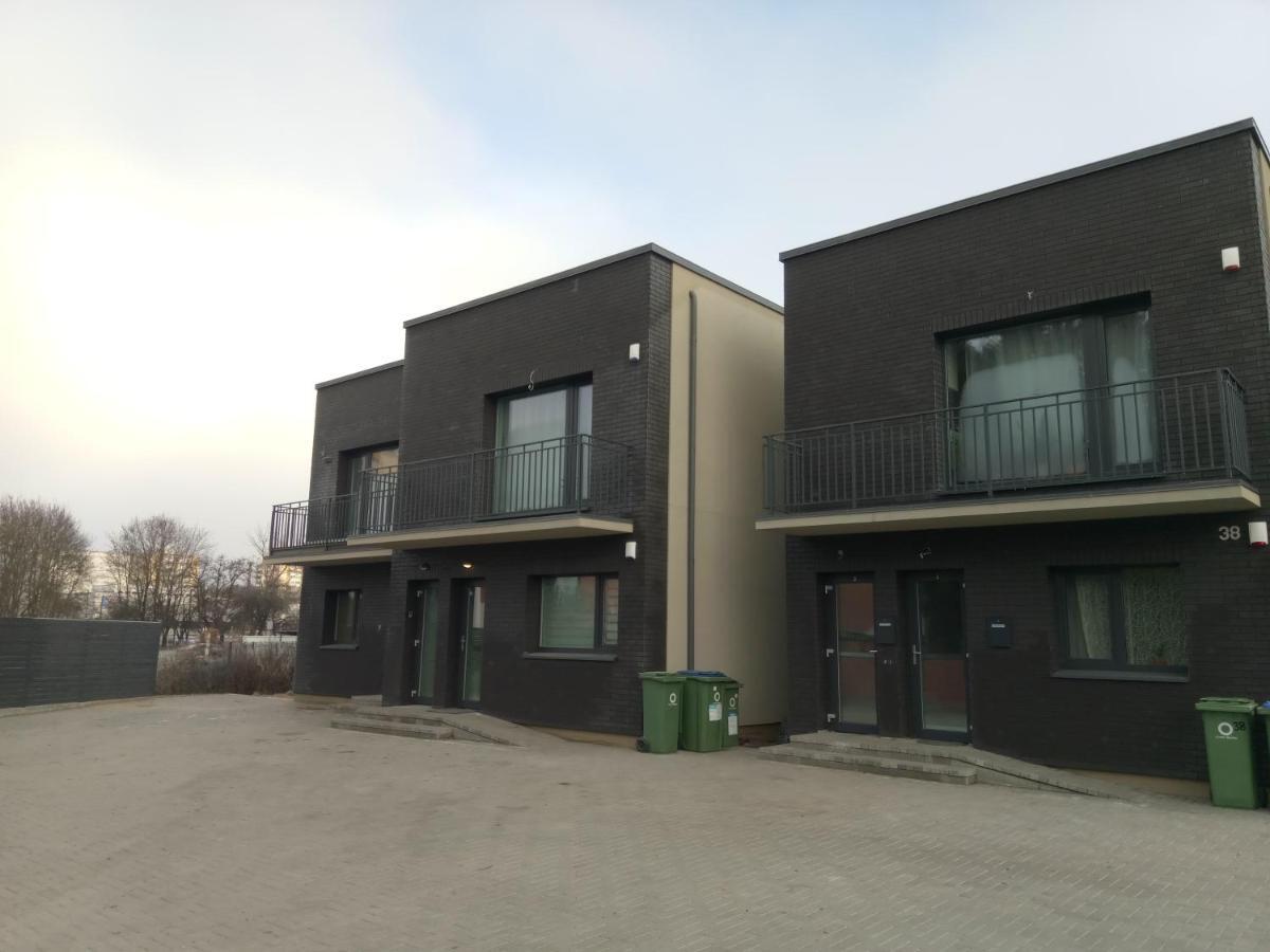 New J&R Apartment Near Girstutis, Free Private Parking & Self Check-In Kaunas Exterior foto